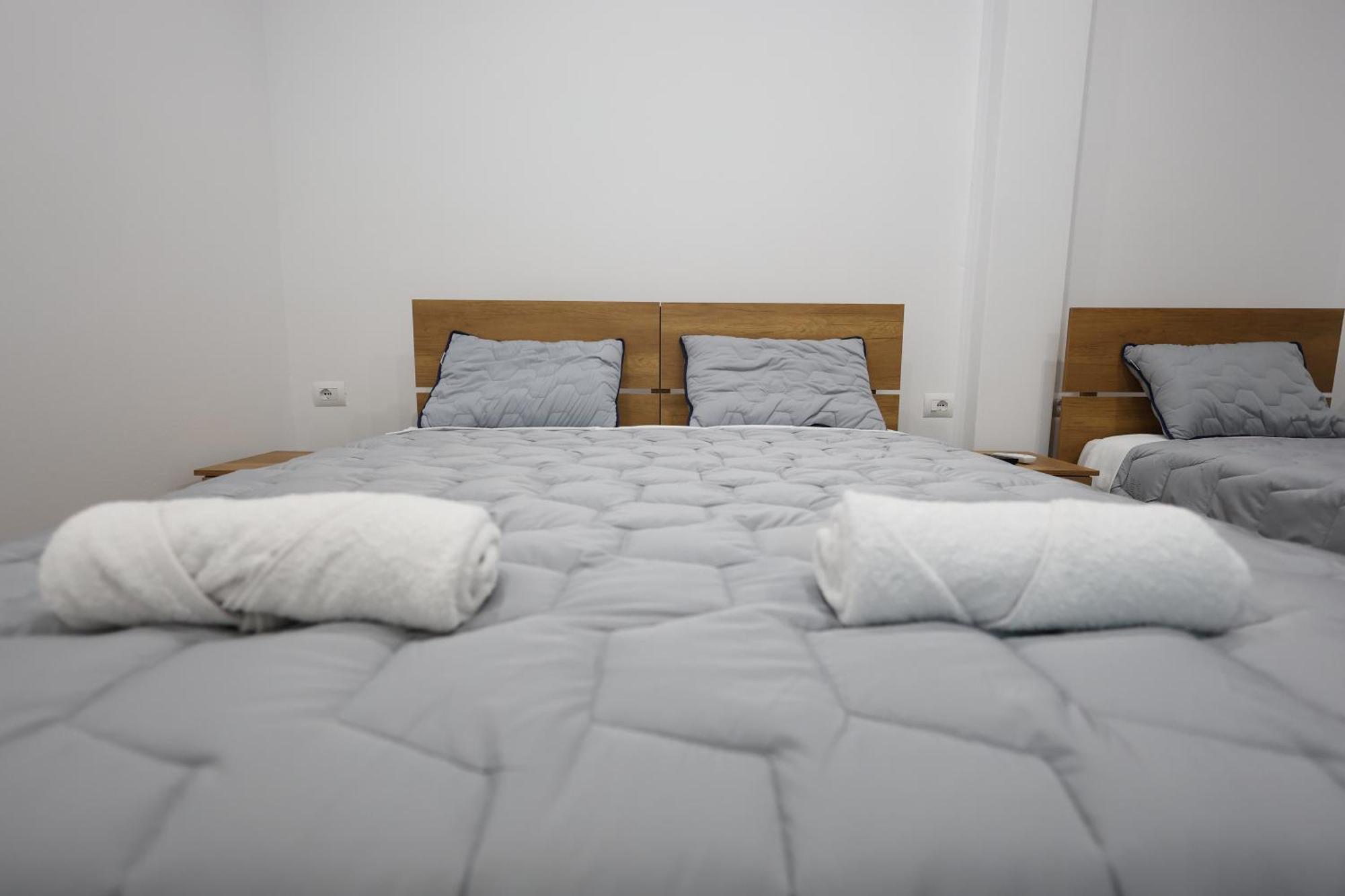 Guesthouse Aurel เบราท ภายนอก รูปภาพ