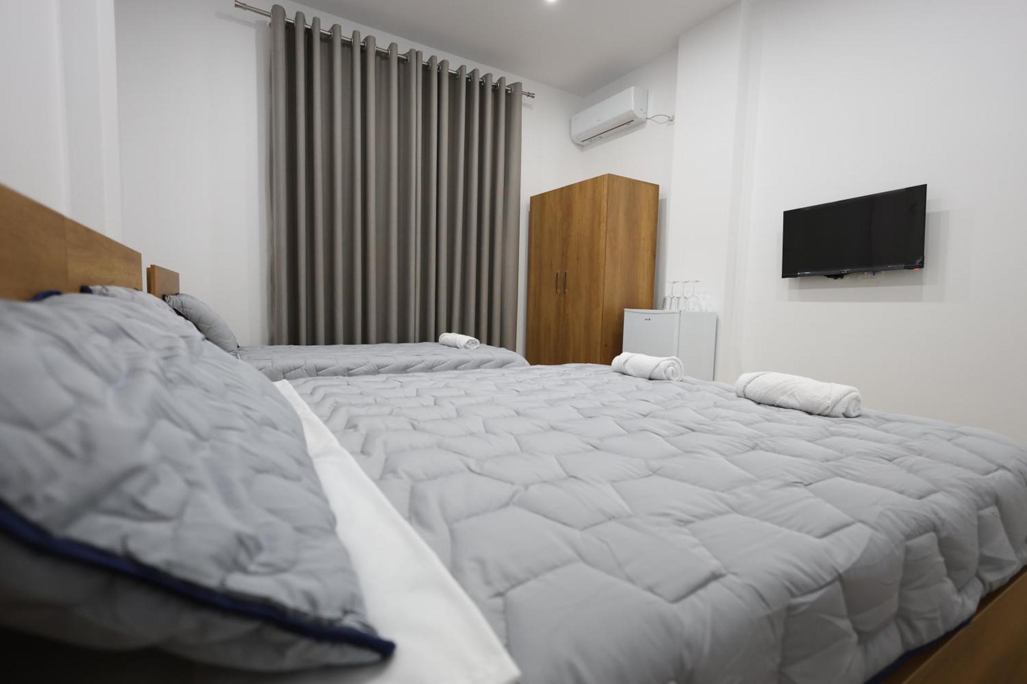 Guesthouse Aurel เบราท ภายนอก รูปภาพ